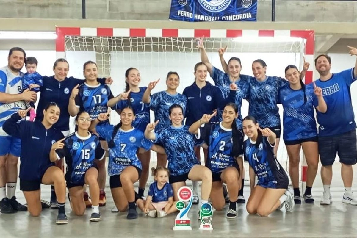 La categoría femenina se llevó la mayor diferencia en la final por 32-16