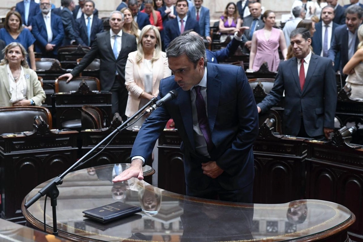 Su mandato comenzará el 10 de diciembre.