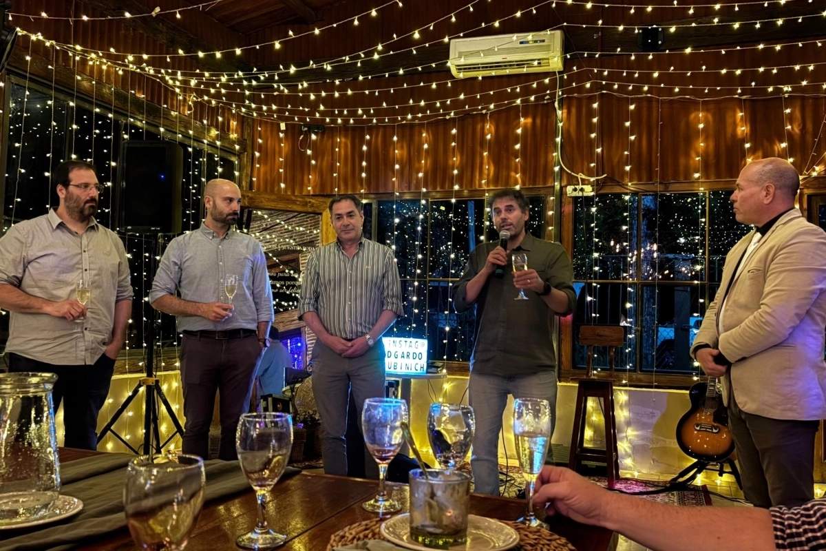 Eduardo Cristina acompaño al encuentro sobre turismo de reuniones.