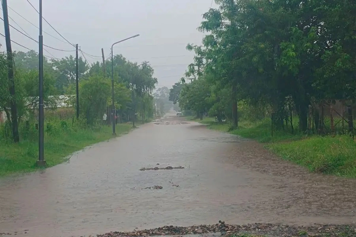 Se asistió a más de 120 familias y actualmente evalúan los daños que dejó el temporal.