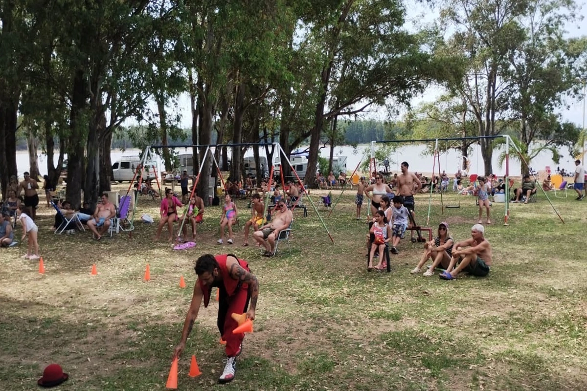 Propuestas diversas reunieron a lugareños y turísticas en un escenario natural.
