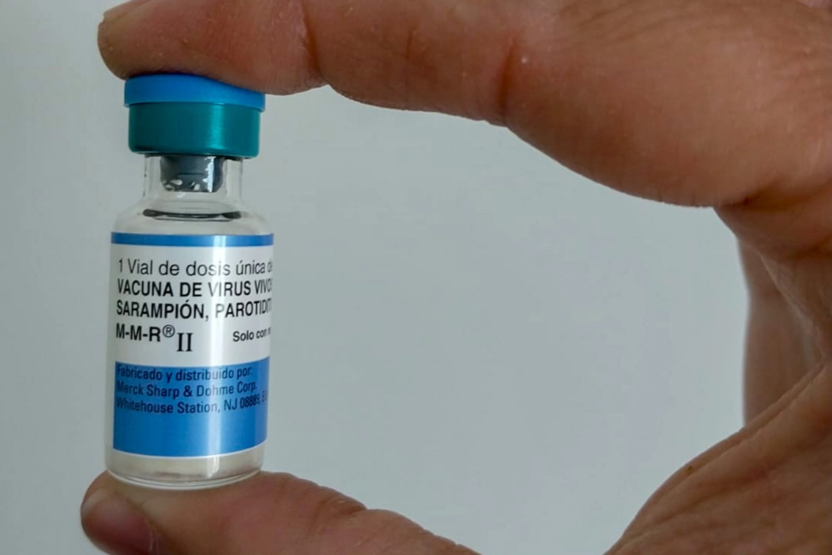 16 mil dosis de la vacuna contra el sarampión.