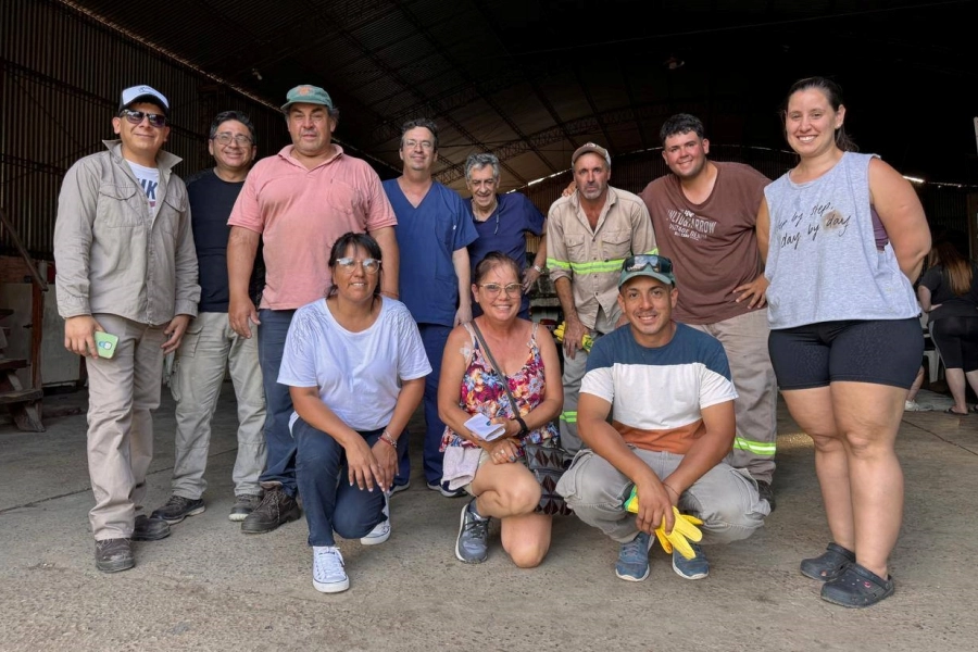 Equipo de Control Sanitario Los Charr&uacute;as.