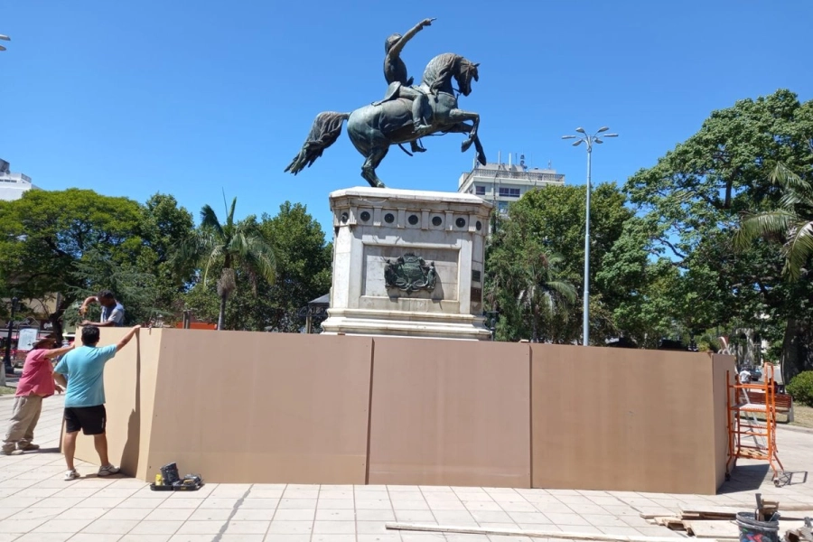El cerramiento del monumento a San Martín