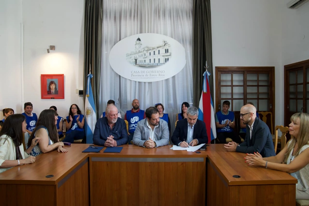 &ldquo;Hoy es un d&iacute;a hist&oacute;rico&rdquo;, sostuvo Troncoso tras los anuncios.