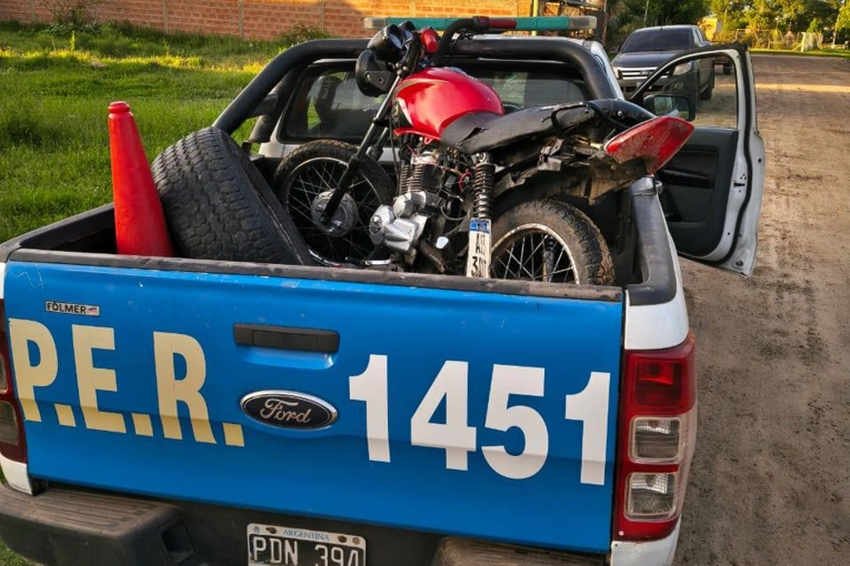 Corrieron "picadas" en Los Charr&uacute;as pero terminaron identificados y se les secuestraron las motos
