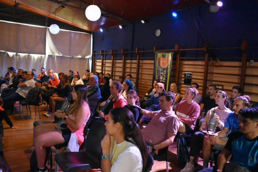 La cl&iacute;nica cont&oacute; con gran presencia de practicantes de la nataci&oacute;n.