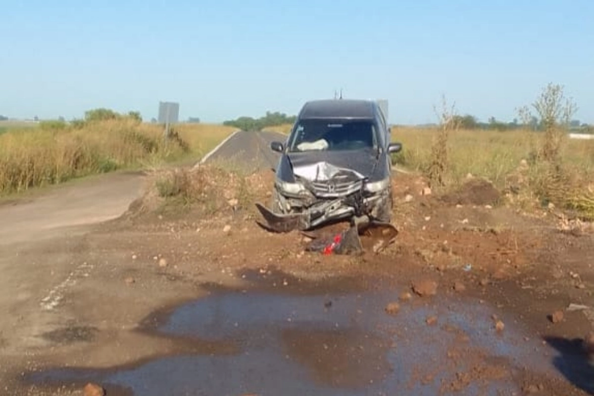 El hombre habr&iacute;a chocado con una obstrucci&oacute;n en la autov&iacute;a.
