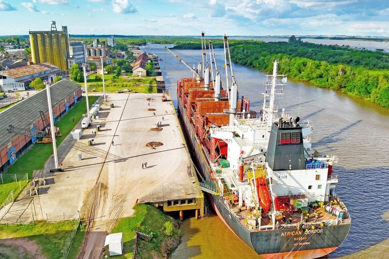El gobierno provincial dict&oacute; la conciliaci&oacute;n obligatoria en el conflicto portuario de Concepci&oacute;n del Uruguay