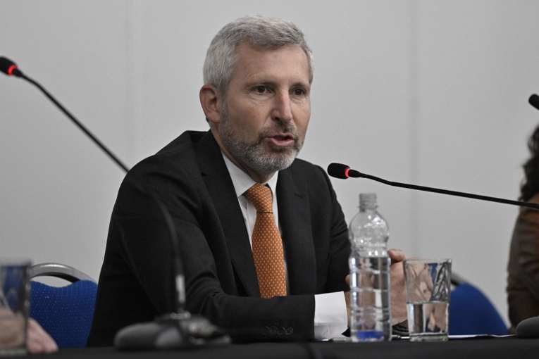 Frigerio dio a conocer la situación económica y fiscal de la provincia en su viaje a Estados Unidos