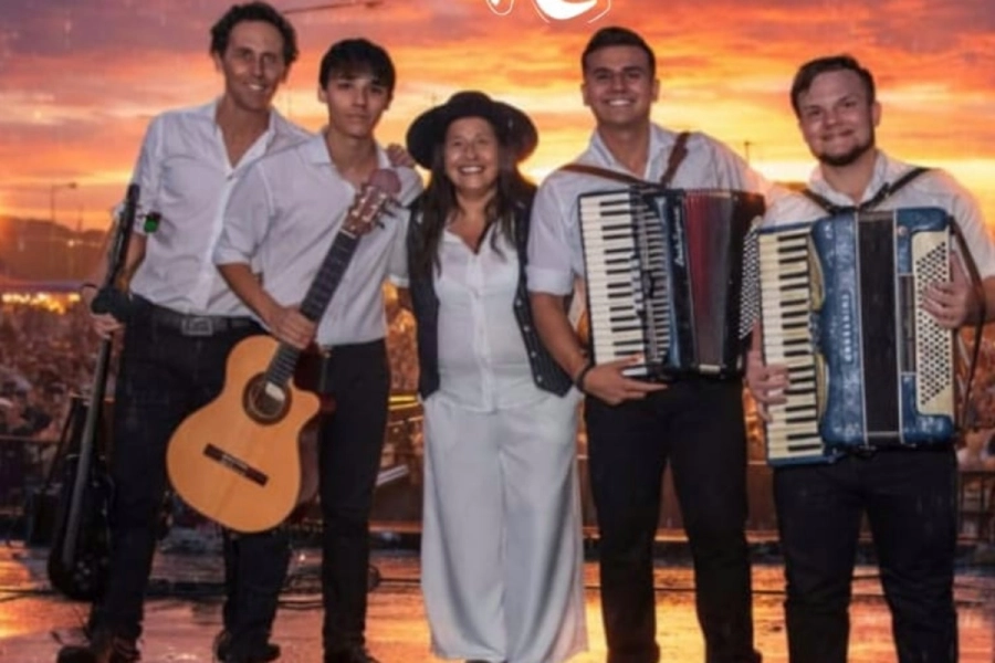Hilda Santana y su grupo