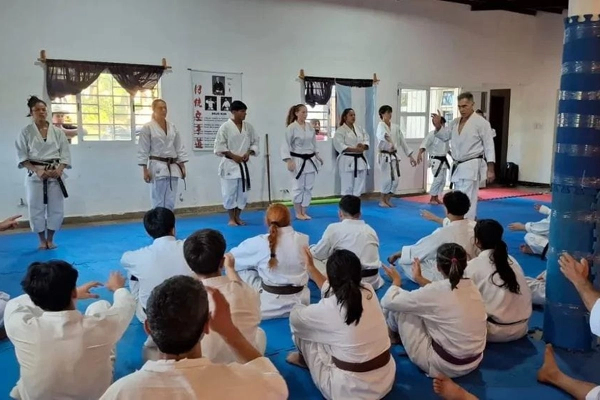 Intenso campus de entrenamiento de Karate