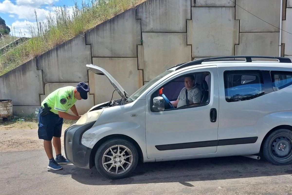 El veh&iacute;culo hab&iacute;a sido robado a mano armada.