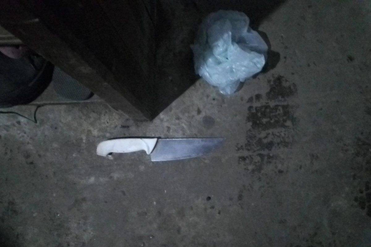 El hombre sali&oacute; en b&uacute;squeda de la mujer amenazando con un cuchillo.