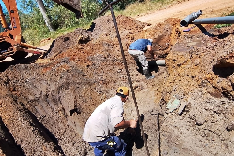 EDOS no finalizó los trabajos y el suministro de agua seguirá afectado en varios barrios