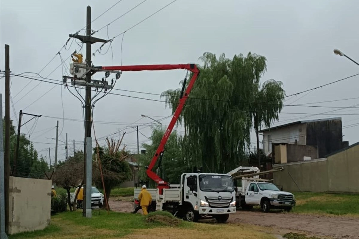 Las descargas atmosf&eacute;ricas provocaron cortes de energ&iacute;a en Concordia.