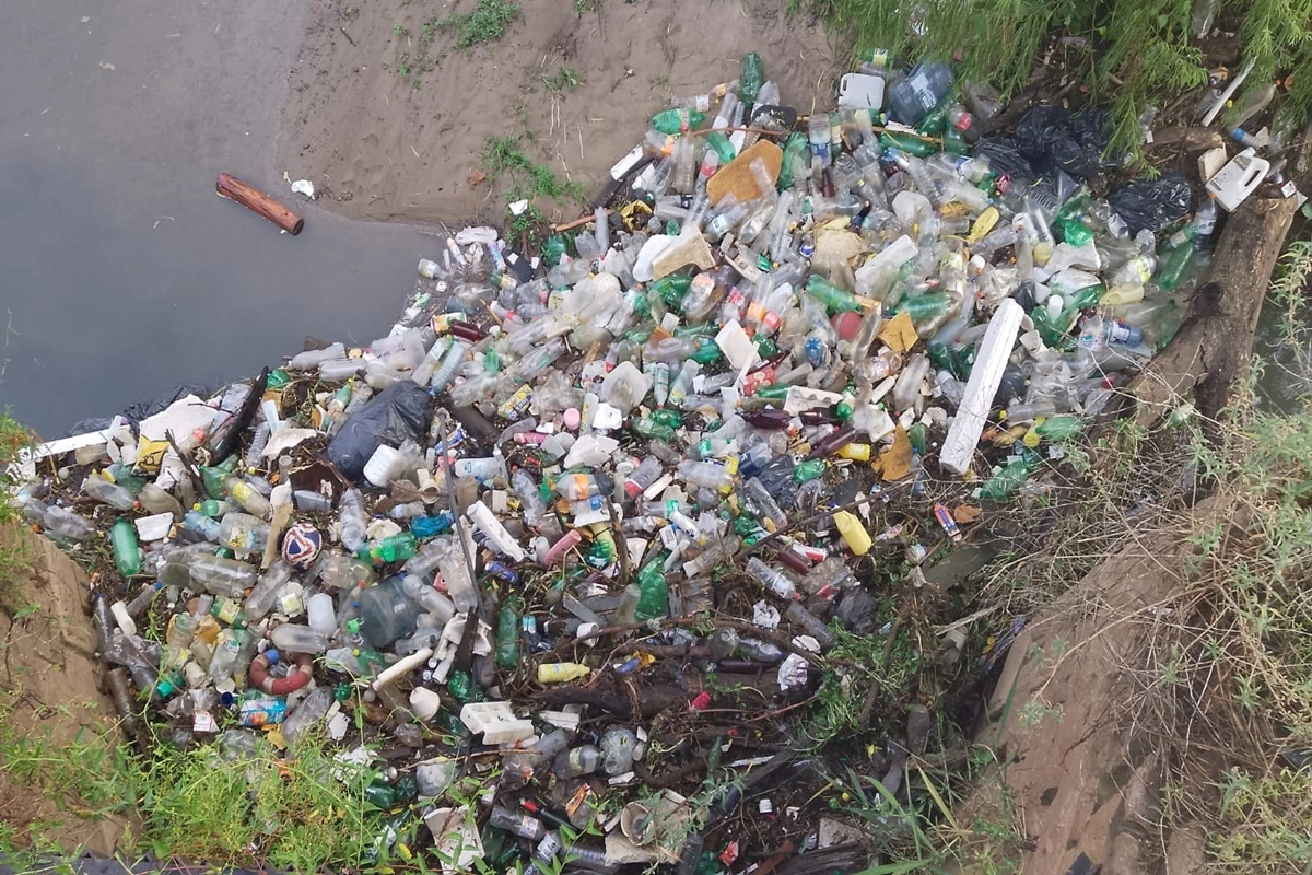 Se retir&oacute; una importante cantidad de residuos, principalmente pl&aacute;sticos no degradables.