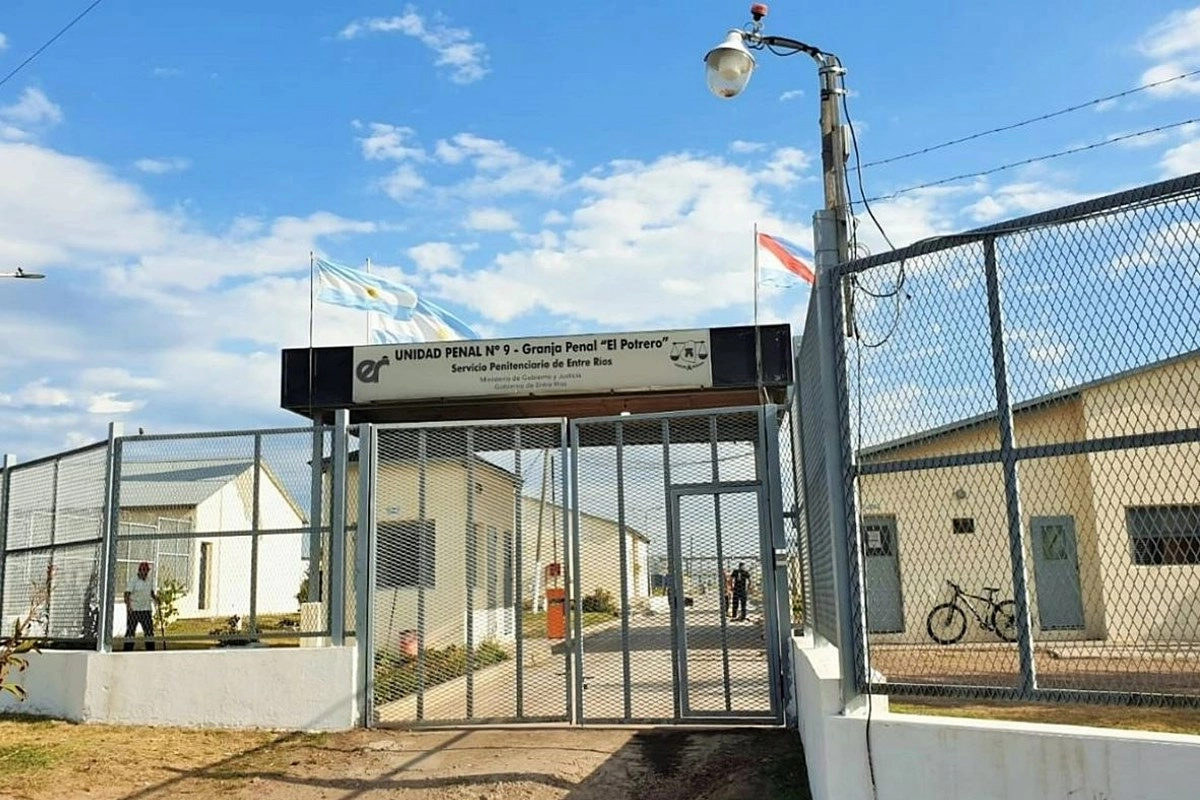 Ingreso a la c&aacute;rcel donde est&aacute; detenido el acusado Airaldi