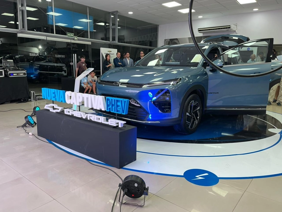 La firma present&oacute; la primera SUV enchufable de Chevrolet.