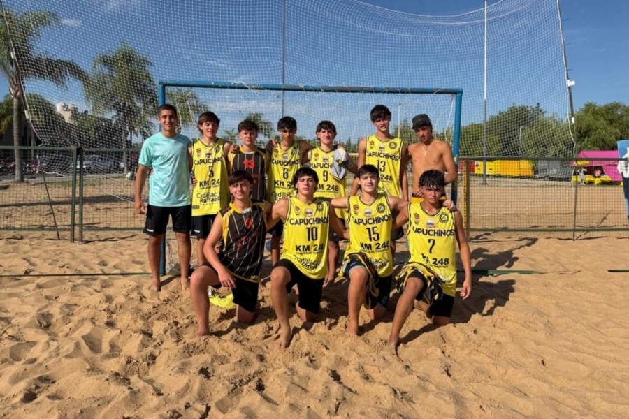 Los juveniles tambi&eacute;n se consagraron Campeones.