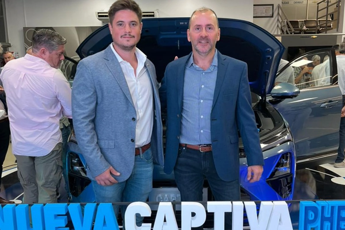 Agustin Levi de General Motors y Gustavo Rudaszewski de RUDAS