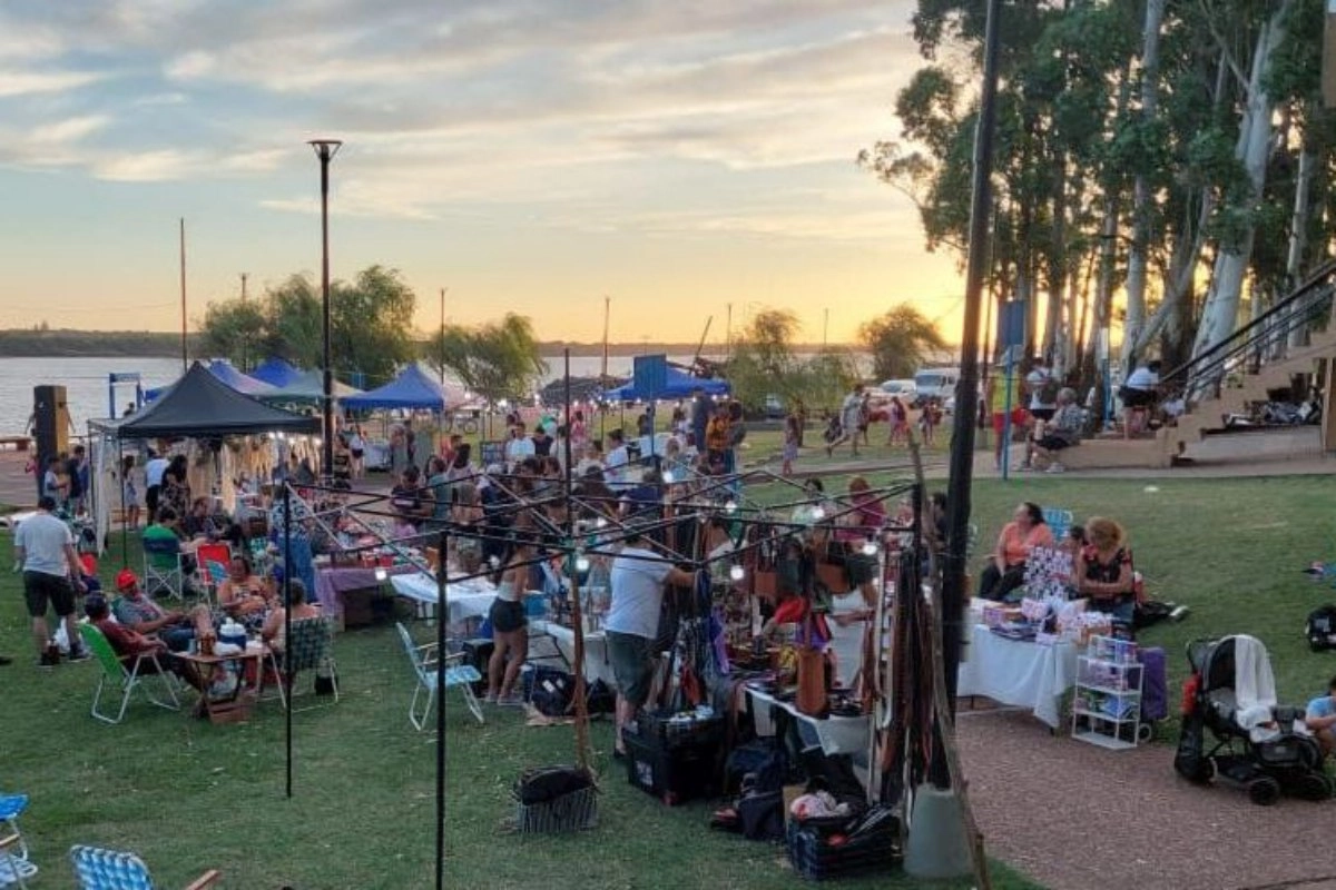 Una nueva edici&oacute;n de la Feria Paseo del R&iacute;o en Concordia.