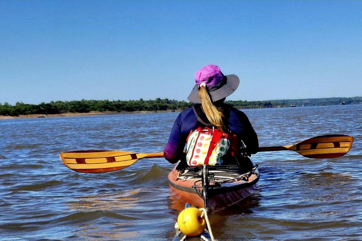 Ma&ntilde;ana de kayak para la mujeres en su d&iacute;a.