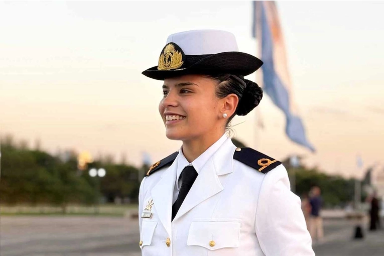Es entrerriana la primera mujer Infante de Marina en egresar con el mejor promedio y destaques