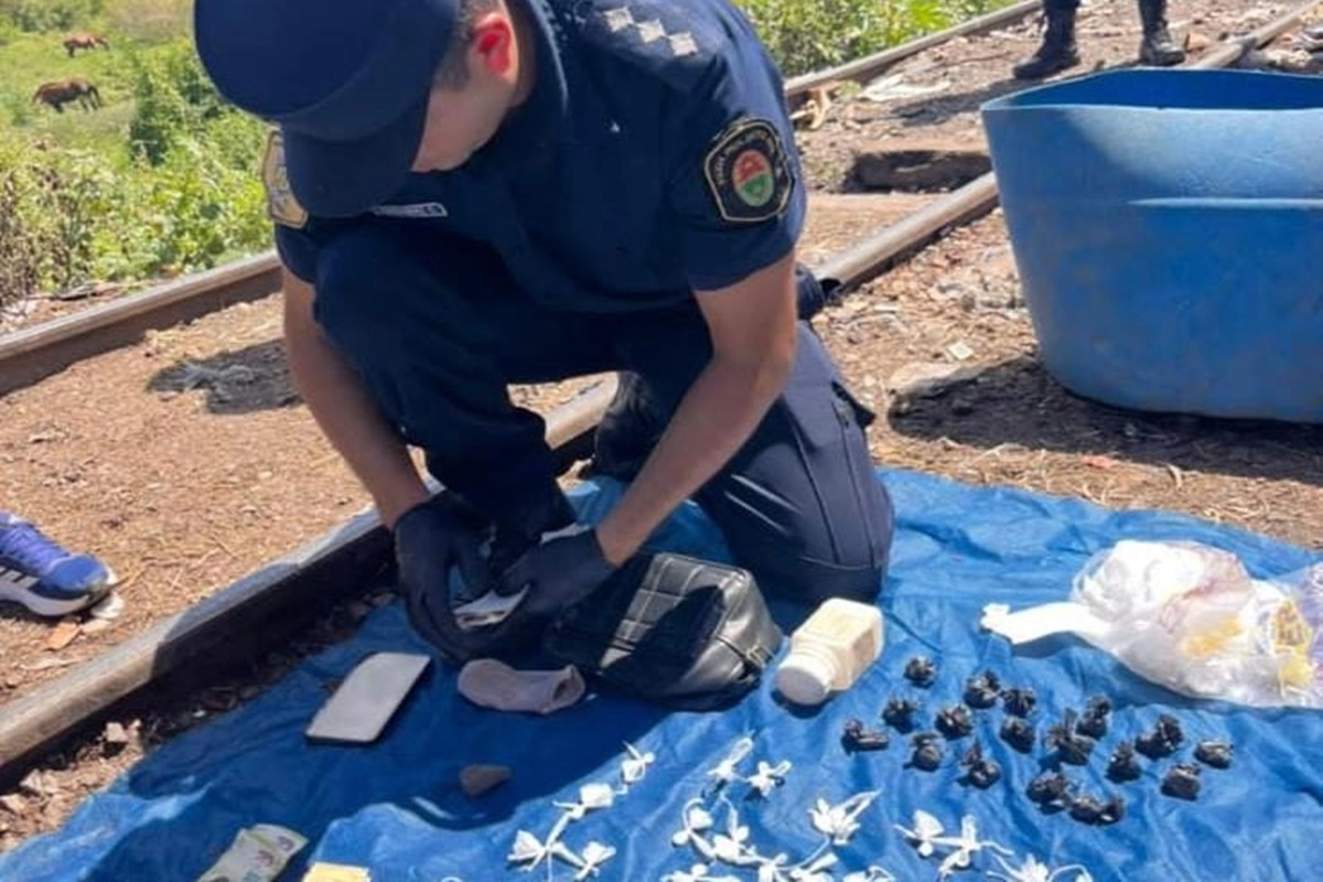 En el procedimiento se secuestraron 56 envoltorios de coca&iacute;na.