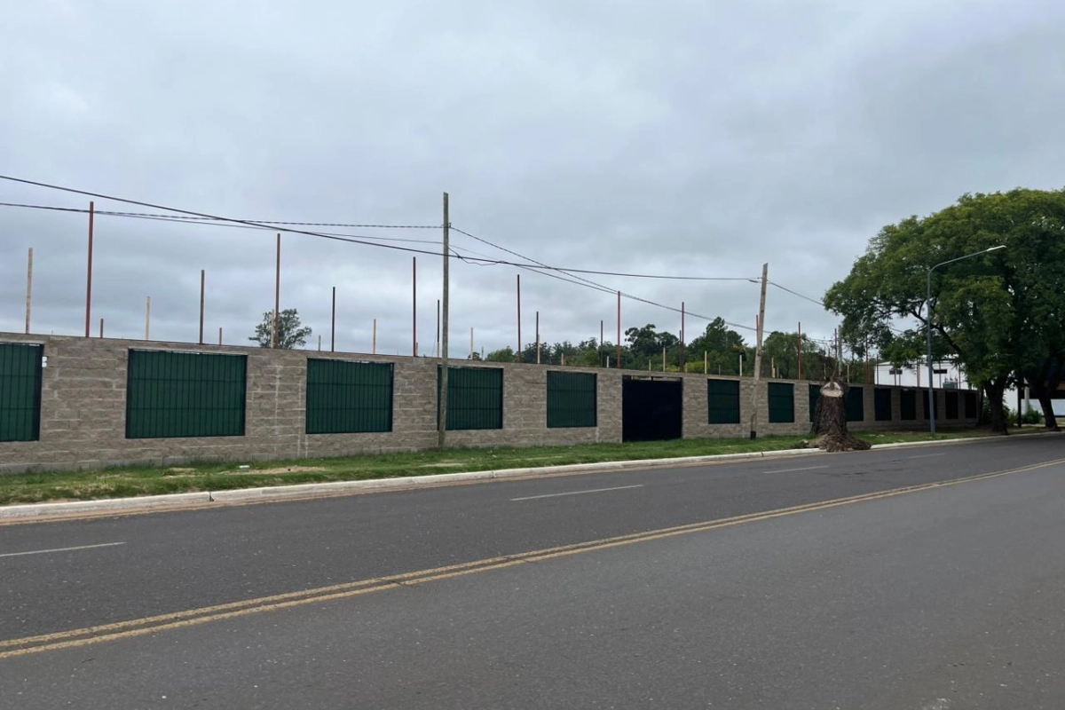 Se trata de una obra ubicada sobre la Av. Eva Per&oacute;n.