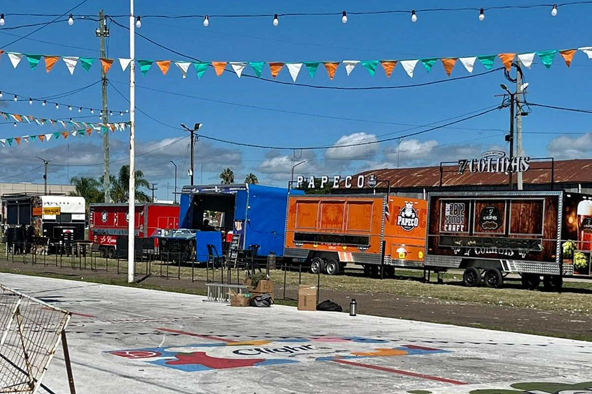 El predio de la fiesta ya se encuentra organizado.
