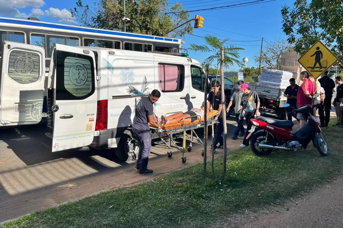 La joven fue derivada al hospital Masvernat en una ambulancia