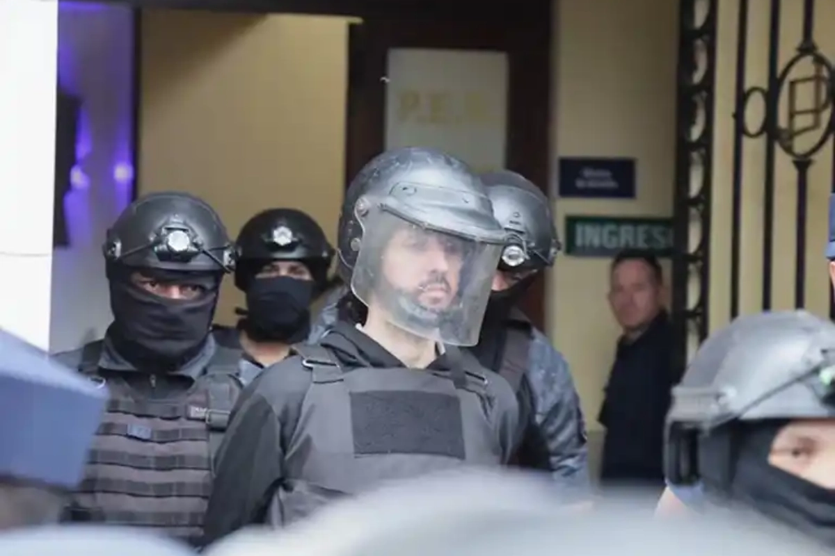 Acusado de m&uacute;ltiples crimenes fue trasladado a Gualeguaych&uacute;.