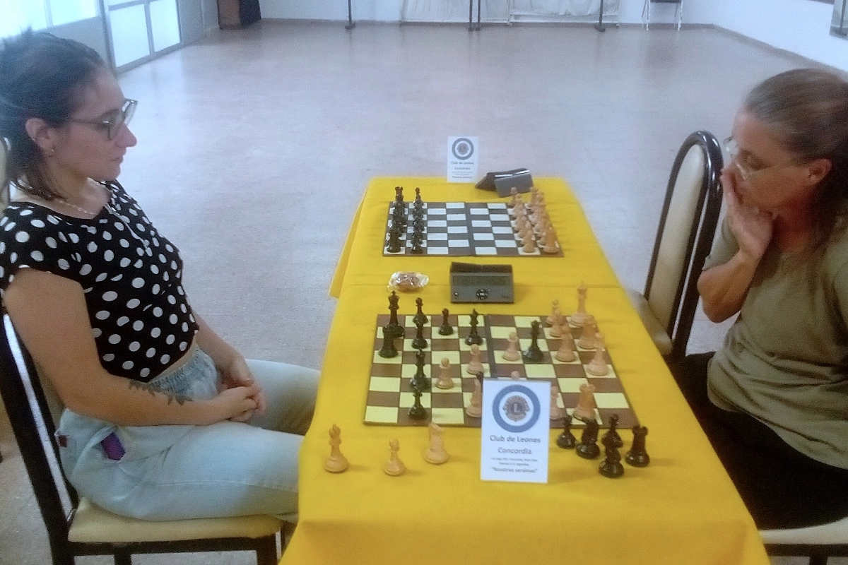 Magal&iacute; Paiva vs  Margarita Vaccari.