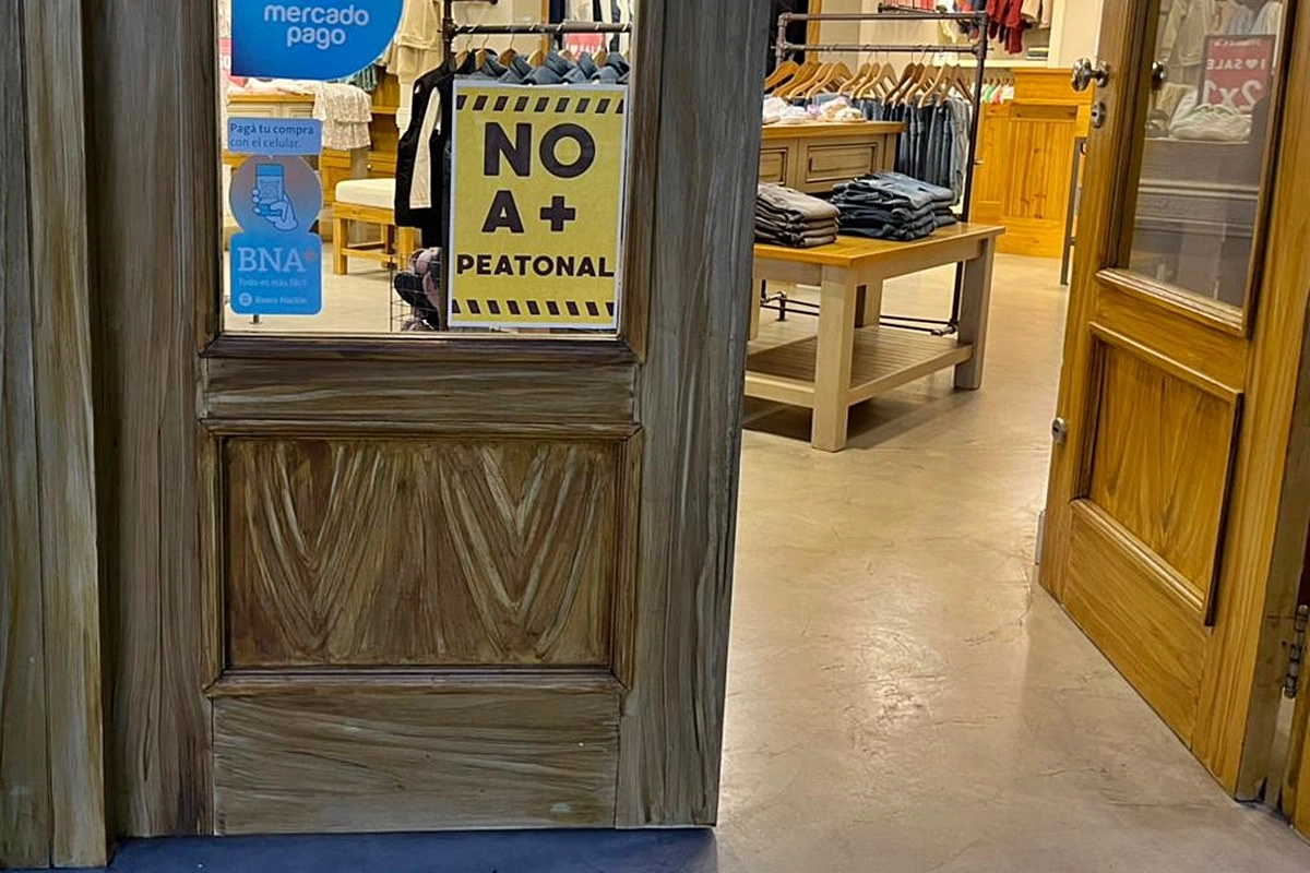 El comercio que ser&iacute;a alcanzado por la medida se opone a m&aacute;s peatonal