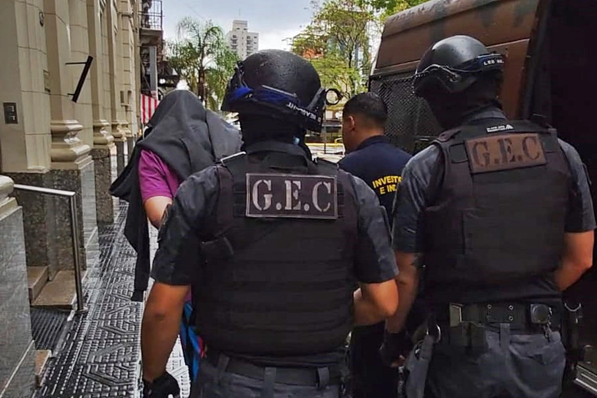 Dos personas fueron detenidas en los allanamientos