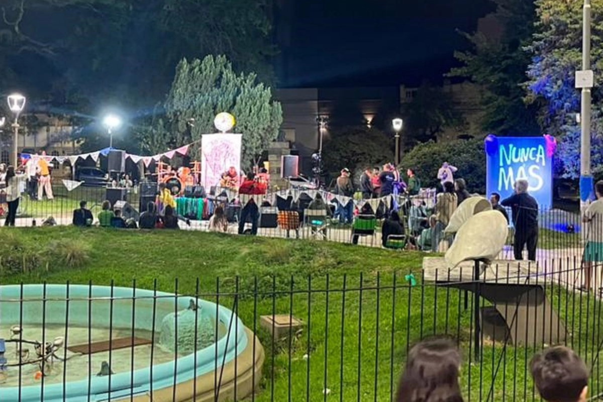 Como antesala del acto de este martes, en la noche del lunes se llev&oacute; a cabo la tradicional vigilia.