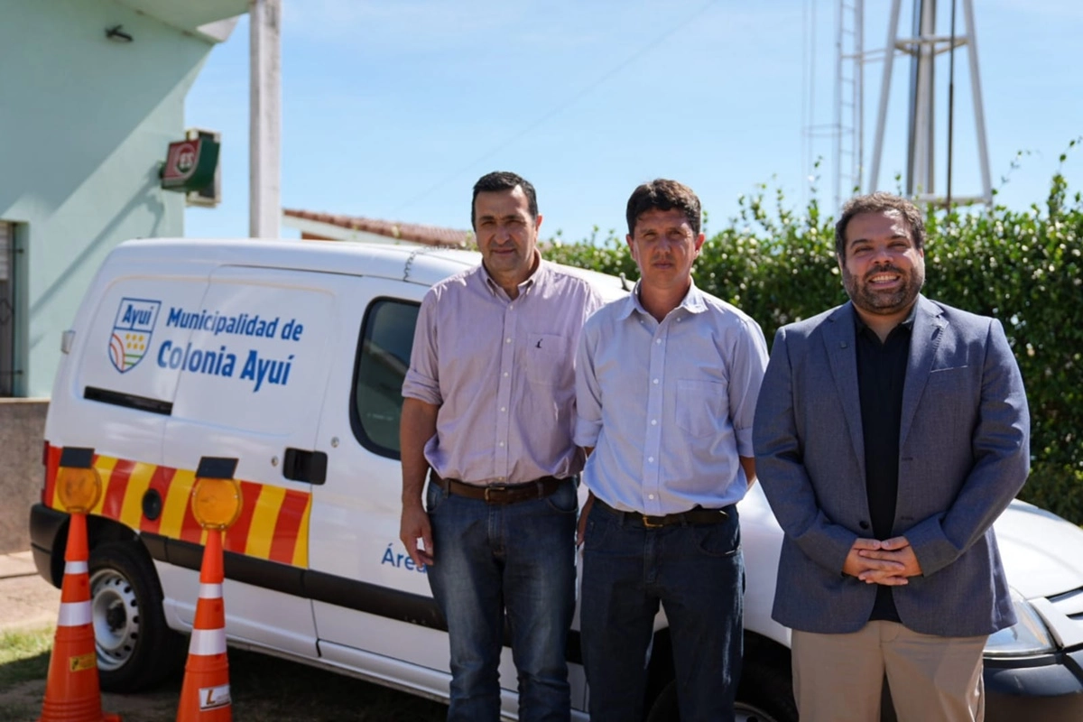 Se entreg&oacute; un veh&iacute;culo utilitario para el &aacute;rea de Tr&aacute;nsito.