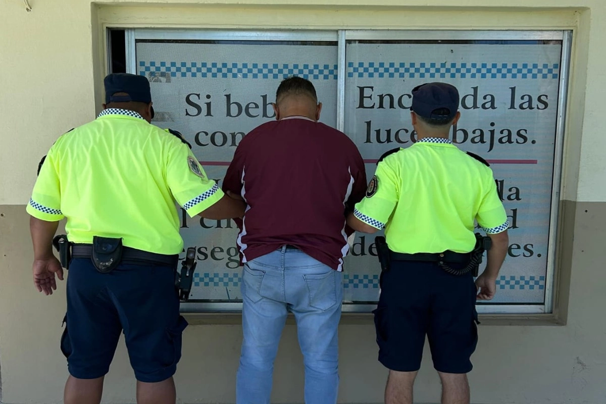 El detenido qued&oacute; alojado, en primera instancia, en una dependencia policial de Chajar&iacute;.