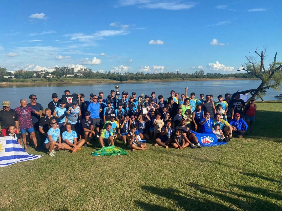 Todo el equipo que particip&oacute; en el Entrerriano.