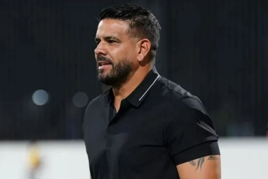 Diego Jara, la joya, ahora como entrenador.