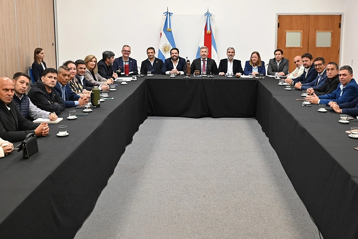 La reuni&oacute;n se concret&oacute; este martes en Paran&aacute;.