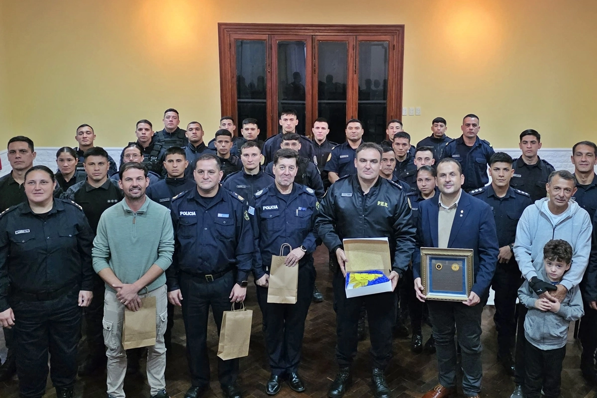 El acto se desarroll&oacute; en la Jefatura de Concordia.