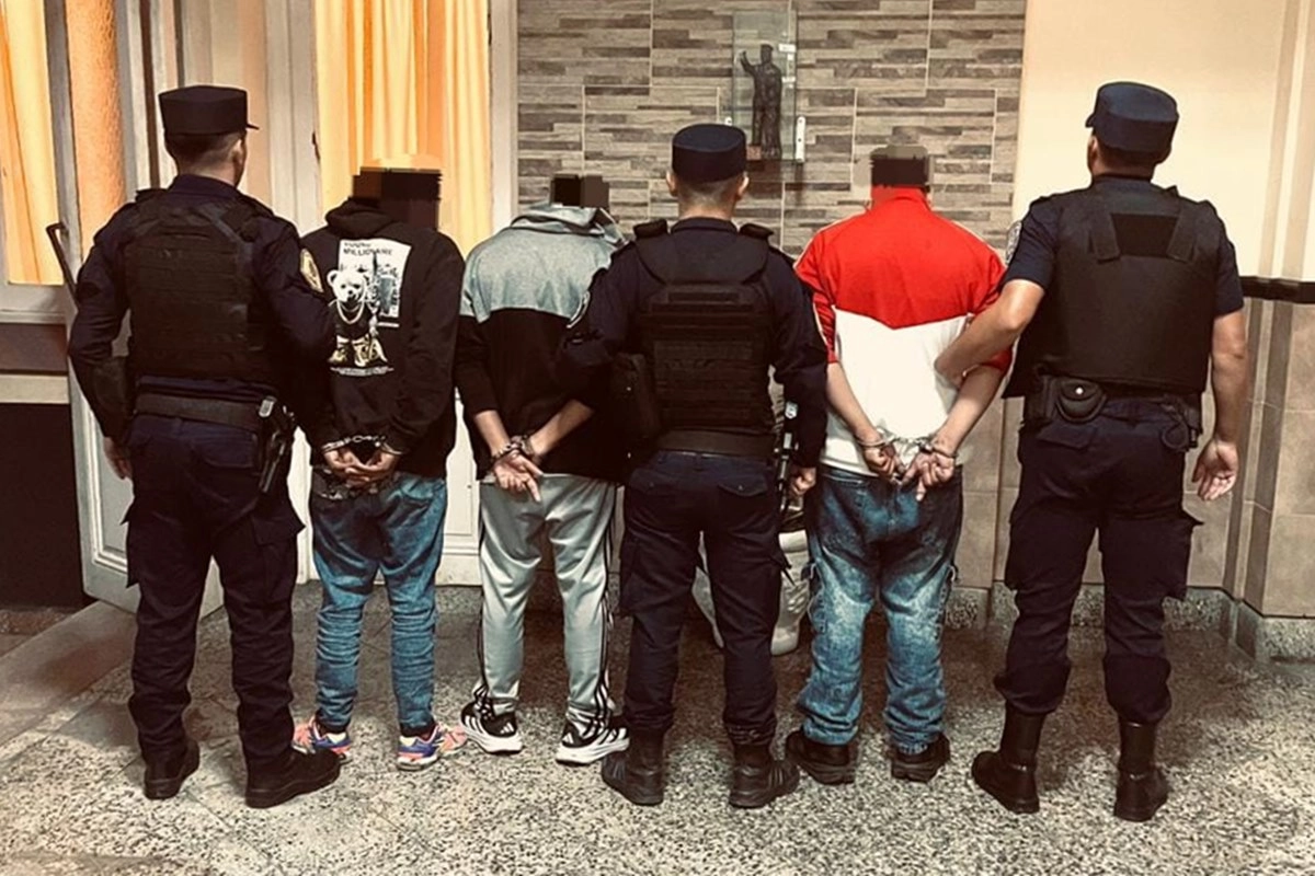 Las personas detenidas al ingresar a la Jefatura de Polic&iacute;a