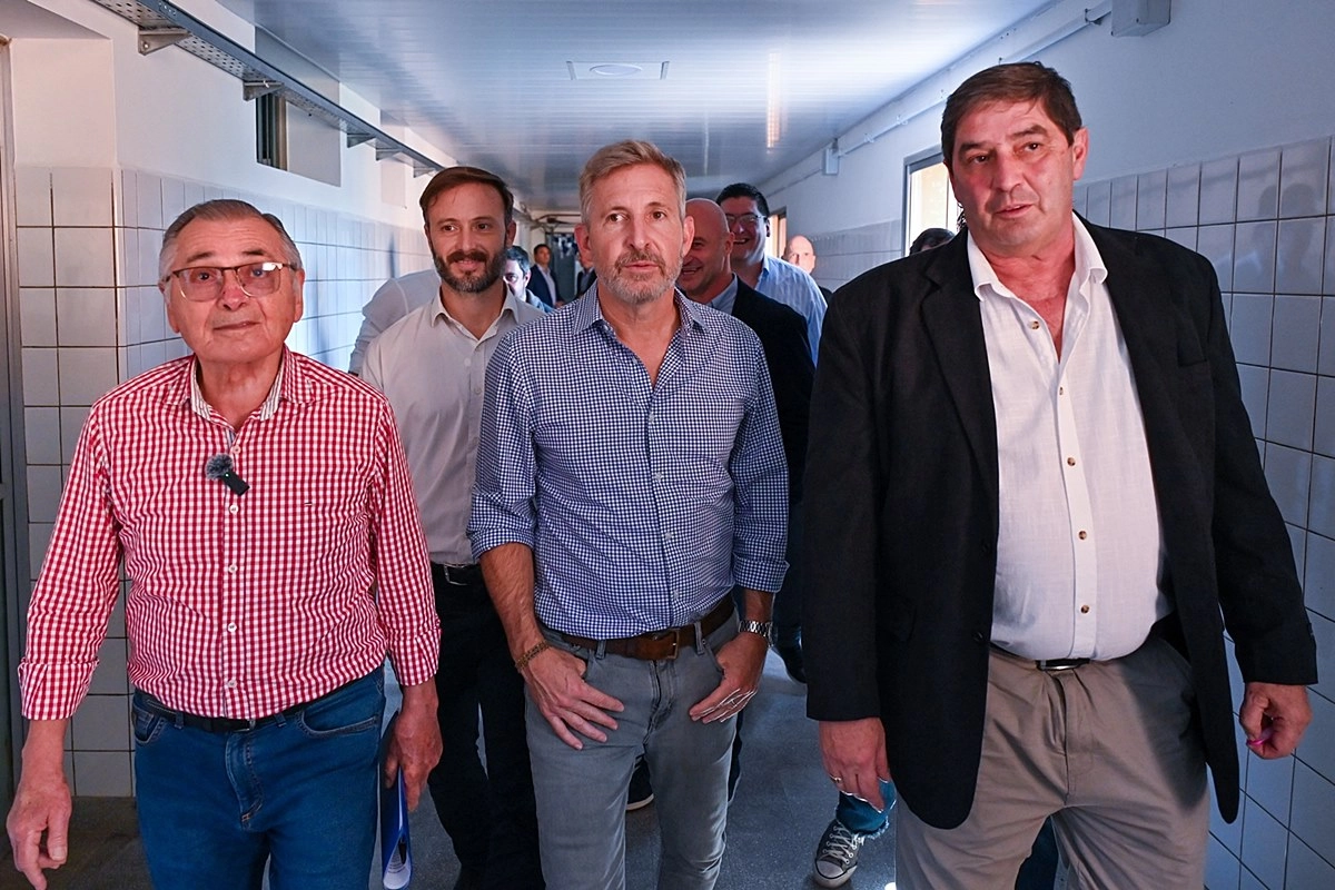 Frigerio durante su recorrido al nosocomio de la zona sur.