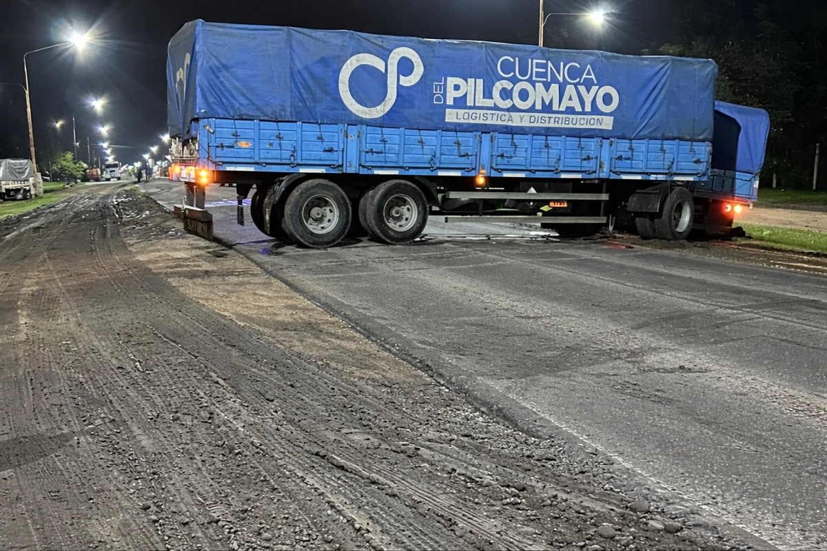 El rodado habr&iacute;a intentado doblar en U.