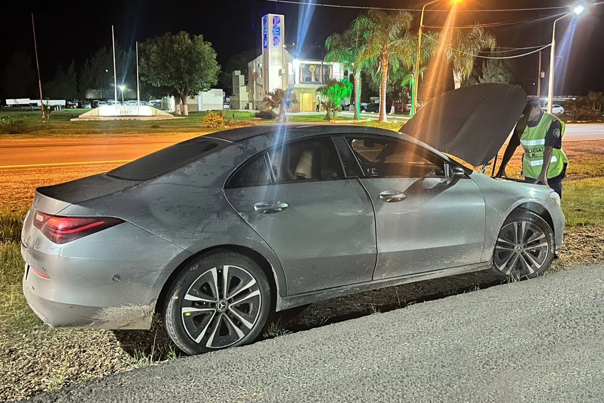 El veh&iacute;culo en que se movilizaba el ciudadano chileno