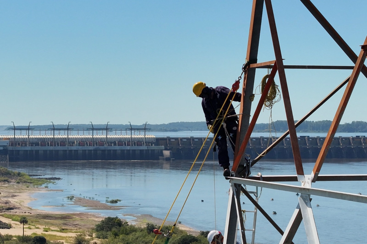 Las sirenas fueron colocadas en las torres a la altura de la Tortuga Alegre.