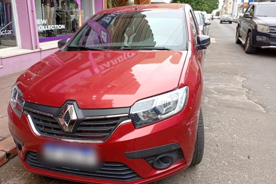 El veh&iacute;culo contin&uacute;a estacionado en el mismo lugar.