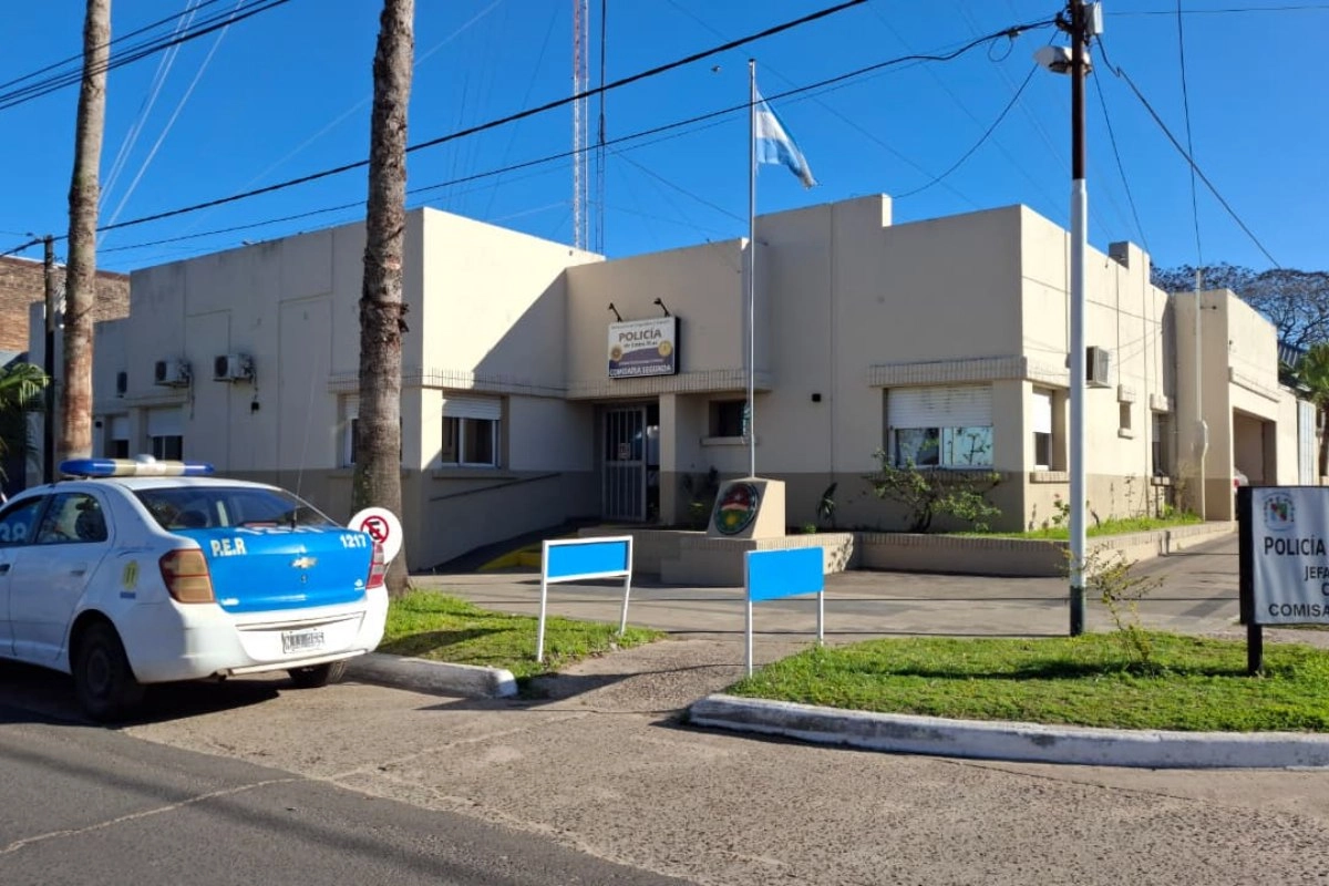 La mujer fue asistida por personal de la Comisar&iacute;a Segunda.